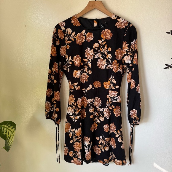 Lulus | Darling Simplicity Black Floral Linen Cutout Mini Dress - Picture 2 of 8